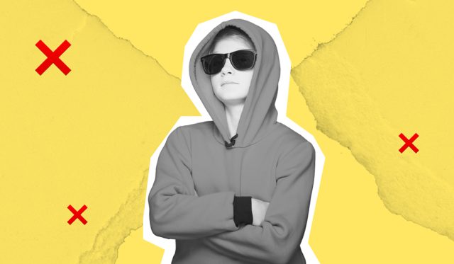 Хлопчик в оточенні хрестиків (картинка)