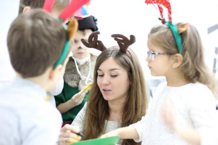 25 улюблених новорічних дитячих пісень англійською